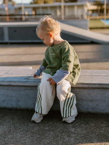 The Basic Oversized Tee- Green